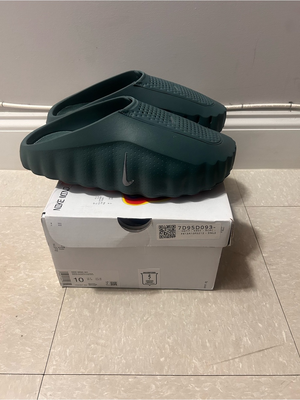 Nike Mind 001